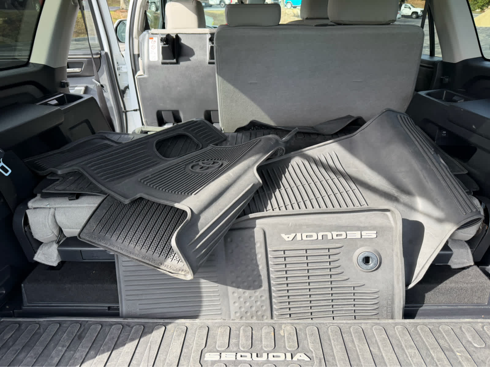 2024 Toyota Sequoia SR5