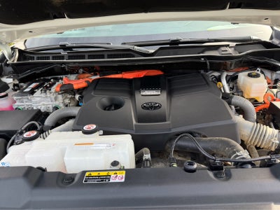 2024 Toyota Sequoia SR5