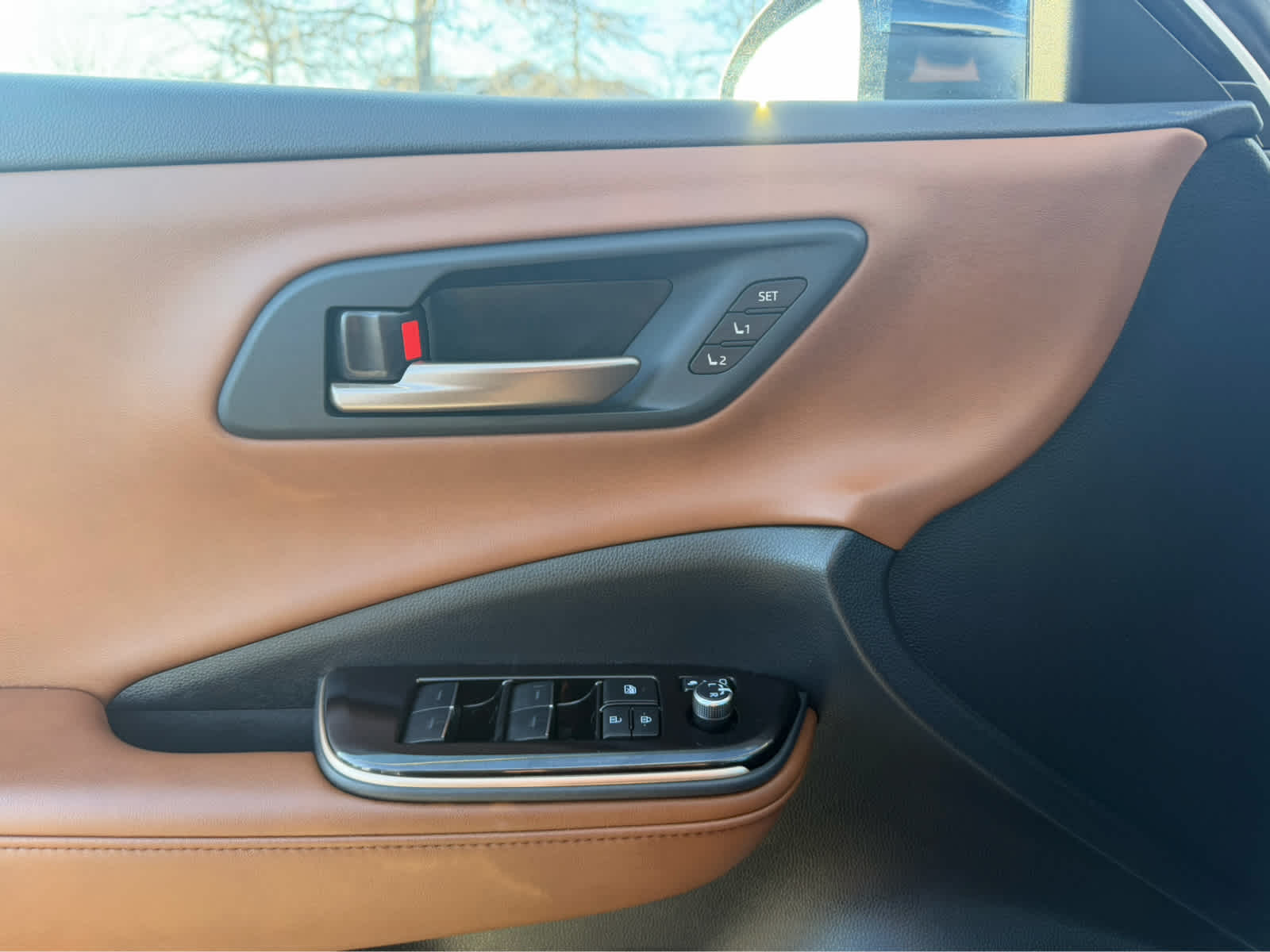 2025 Toyota Crown Signia XLE