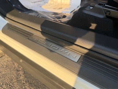 2025 Toyota Crown Signia XLE