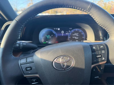 2025 Toyota Crown Signia XLE