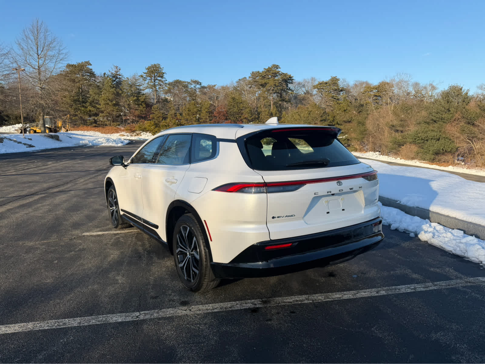 2025 Toyota Crown Signia XLE