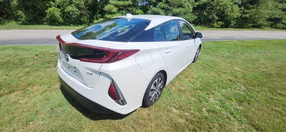 2022 Toyota Prius Prime XLE