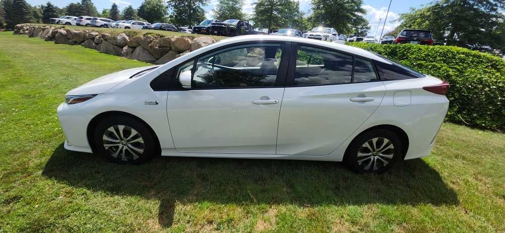 2022 Toyota Prius Prime XLE
