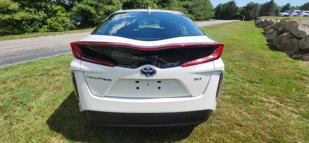 2022 Toyota Prius Prime XLE