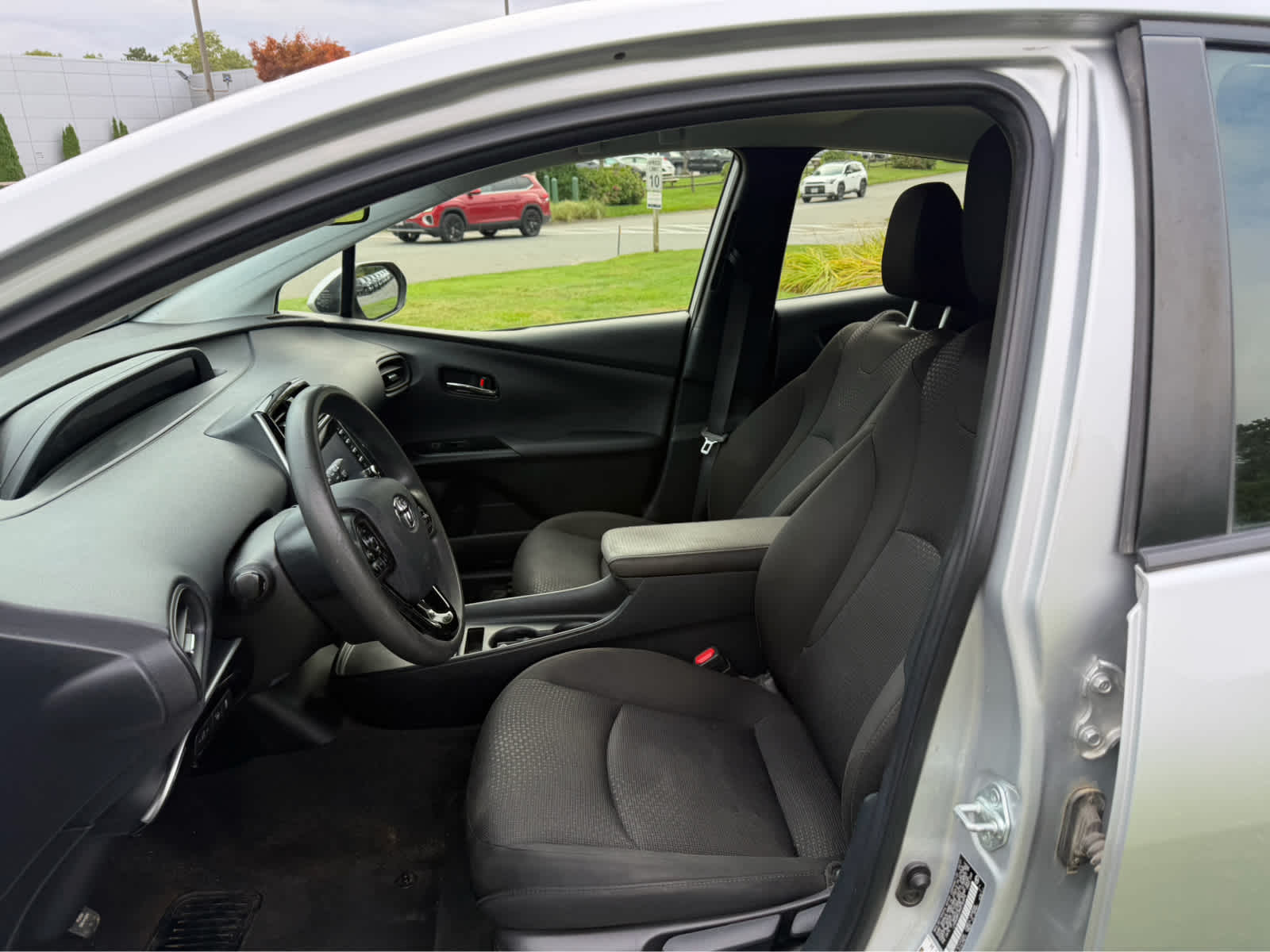 2021 Toyota Prius LE