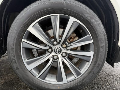 2022 Toyota Venza LE