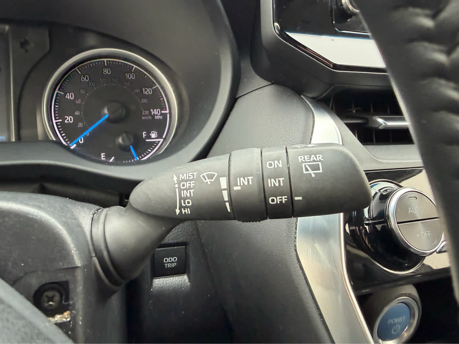 2022 Toyota Venza LE