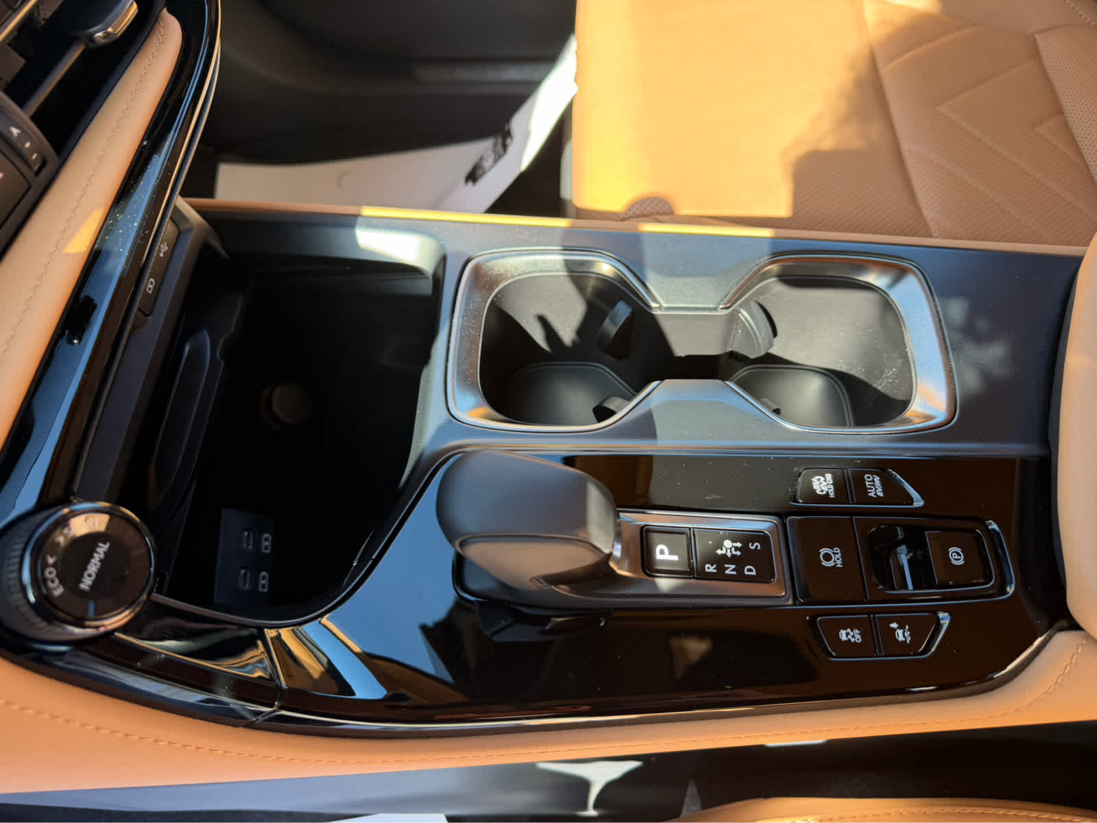 2025 Lexus NX 450h+ Luxury