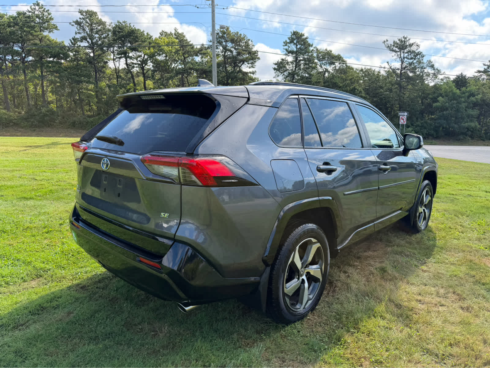 2024 Toyota RAV4 Prime SE