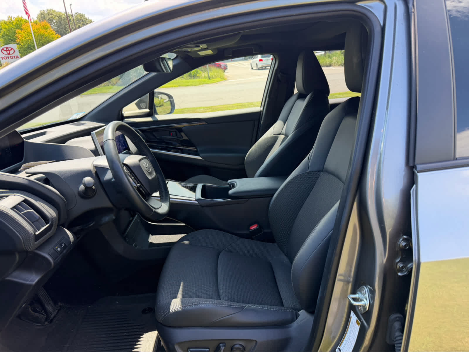 2024 Toyota bZ4X XLE