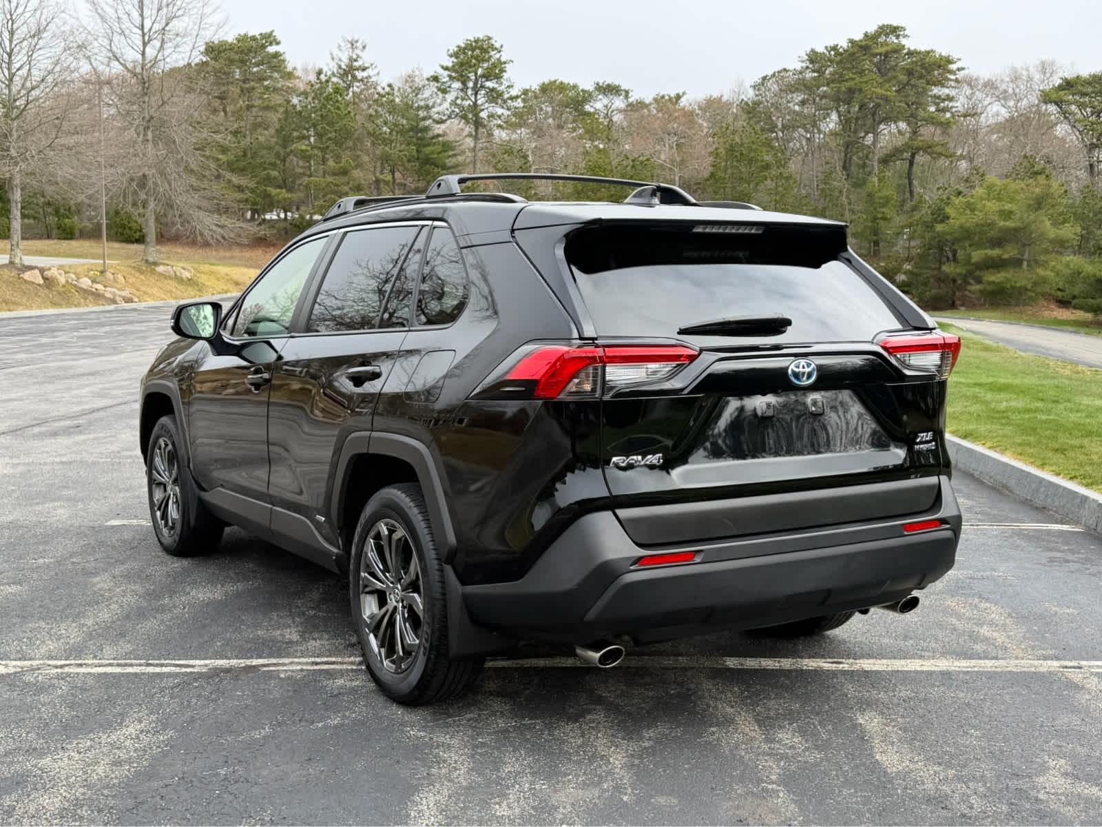 2023 Toyota RAV4 Hybrid XLE Premium
