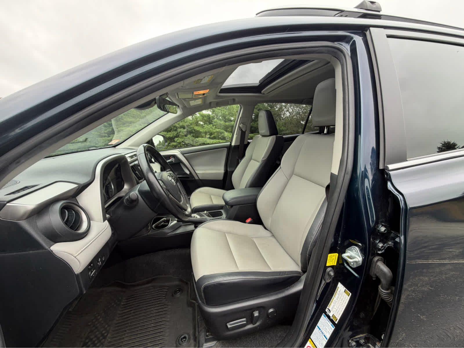 2017 Toyota RAV4 Hybrid Limited