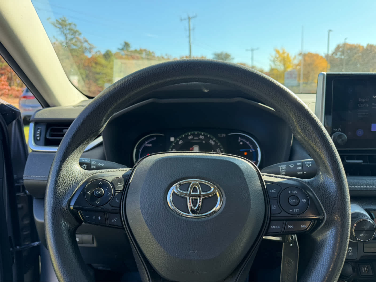 2023 Toyota RAV4 Hybrid LE