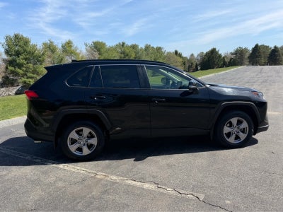 2022 Toyota RAV4 Hybrid LE