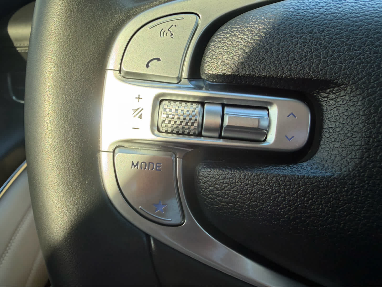 2024 Genesis GV80 Base