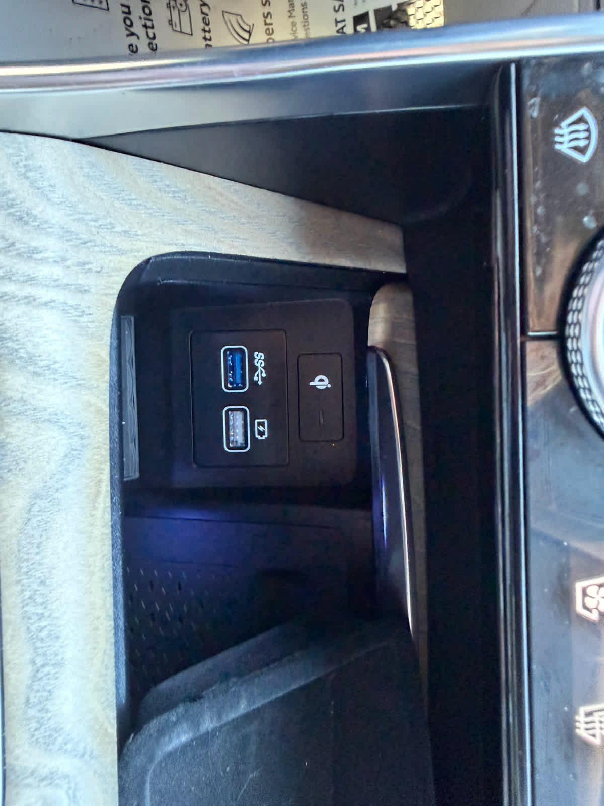 2024 Genesis GV80 Base