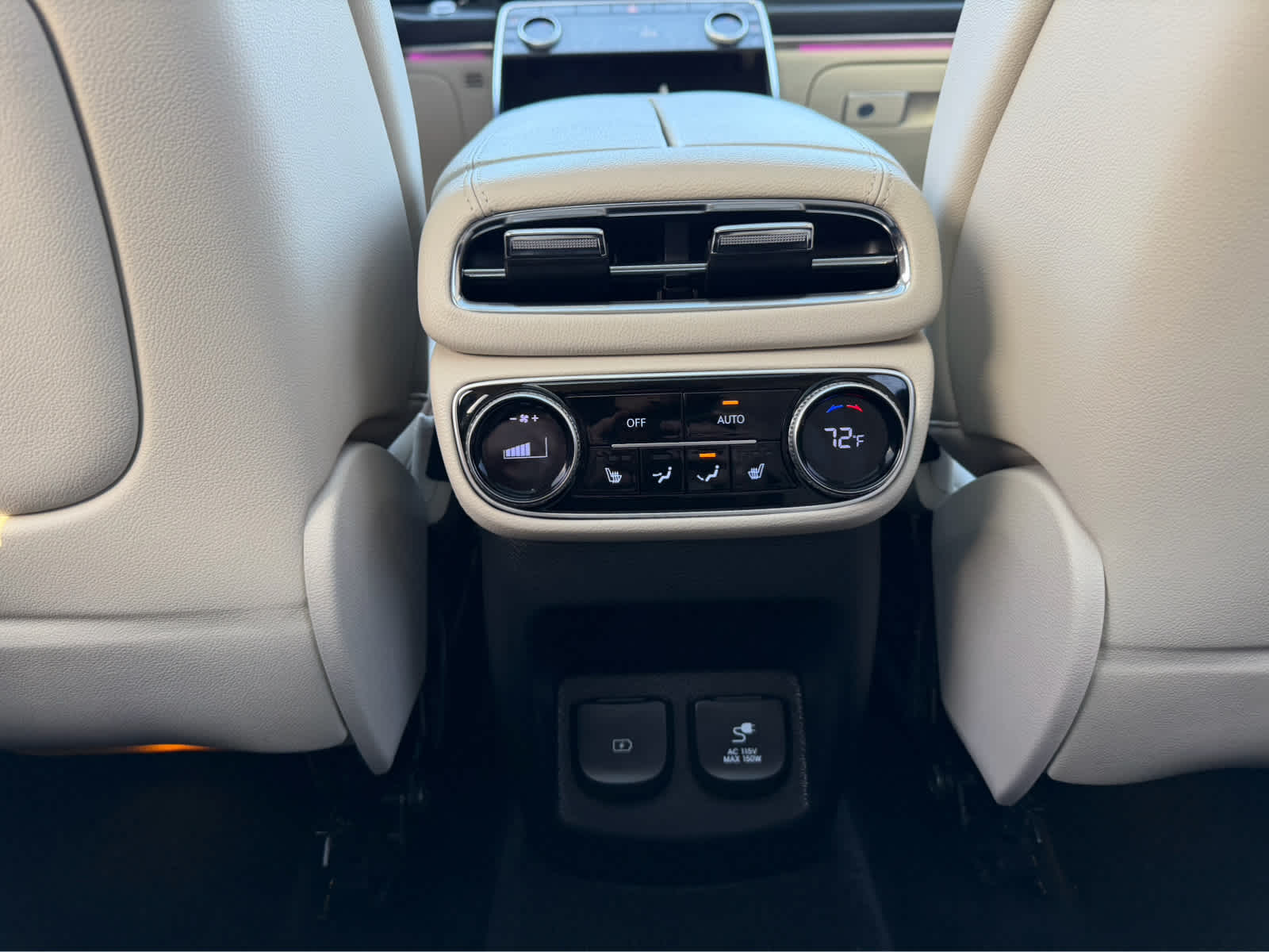 2024 Genesis GV80 Base