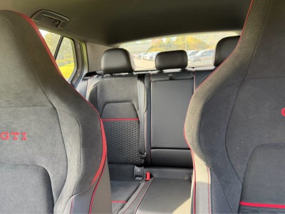 2025 Volkswagen Golf GTI SE