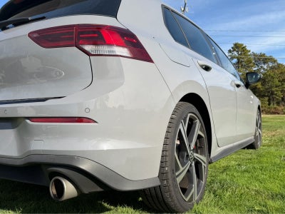 2025 Volkswagen Golf GTI SE